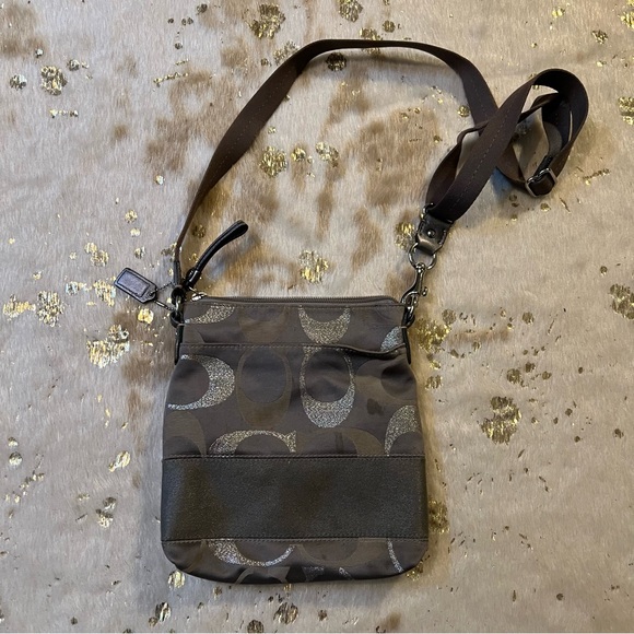 Coach Signature Stripe Swingpack Crossbody Shoulder Handbag Purse - Picture 2 of 8